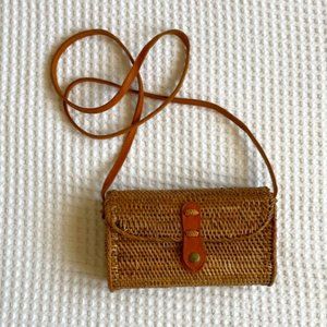 Leather and wicker basket crossbody purse